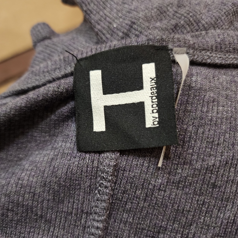 H by Bordeaux Women's Long-sleeved Lightweight Sweater - Picture 11 of 11